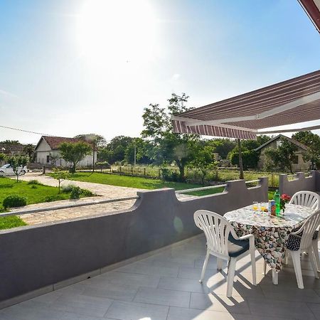 Vila Ankin Dvor Galovac  Exteriér fotografie